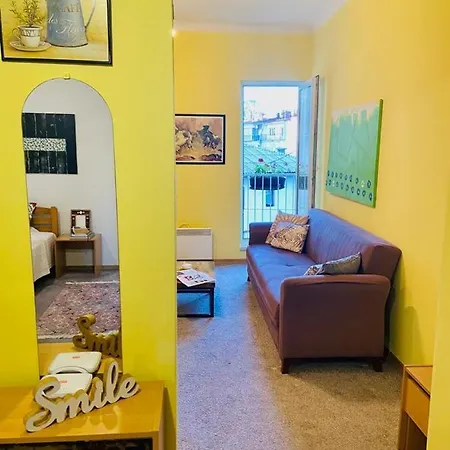 公寓 Colourful One-bedroom In A Location