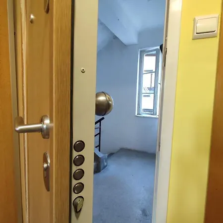 公寓 Colourful One-bedroom In A Location 塞拉耶佛